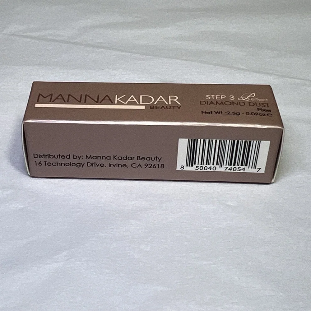MANNAKADAR Beauty Diamond‎ Dust Roll-On Shimmer in Pixie .09oz/2.5g~Sealed Box